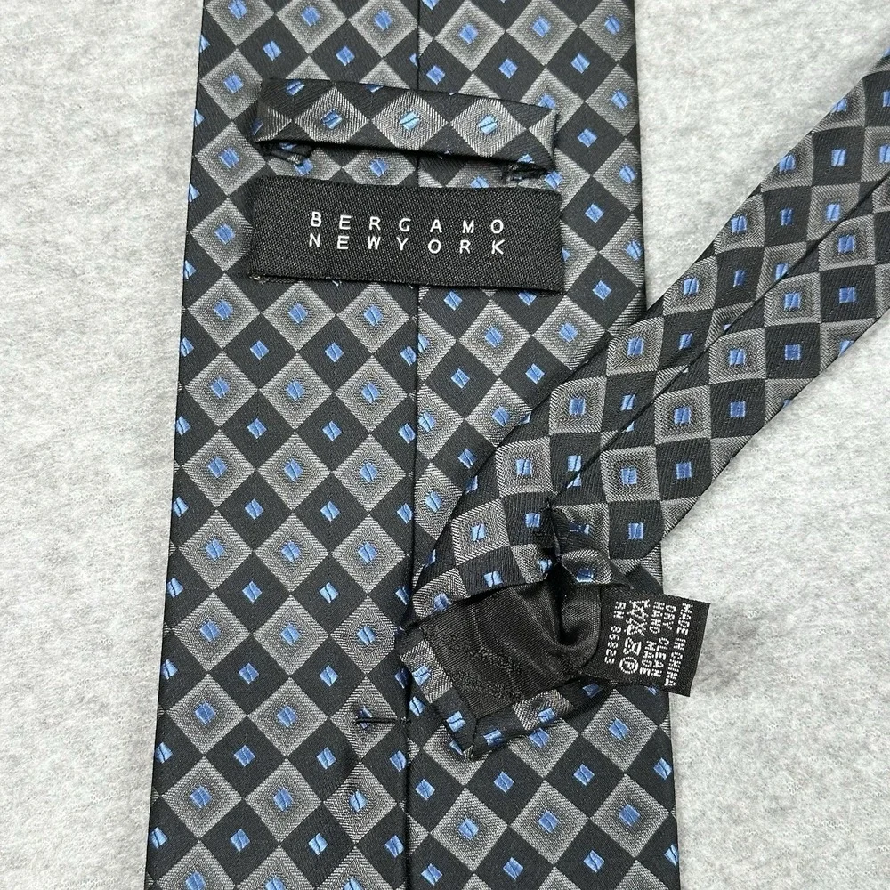 Bergamo New York Black/Blue Geometric Diamond Pattern Silk Tie Classic & Elegant